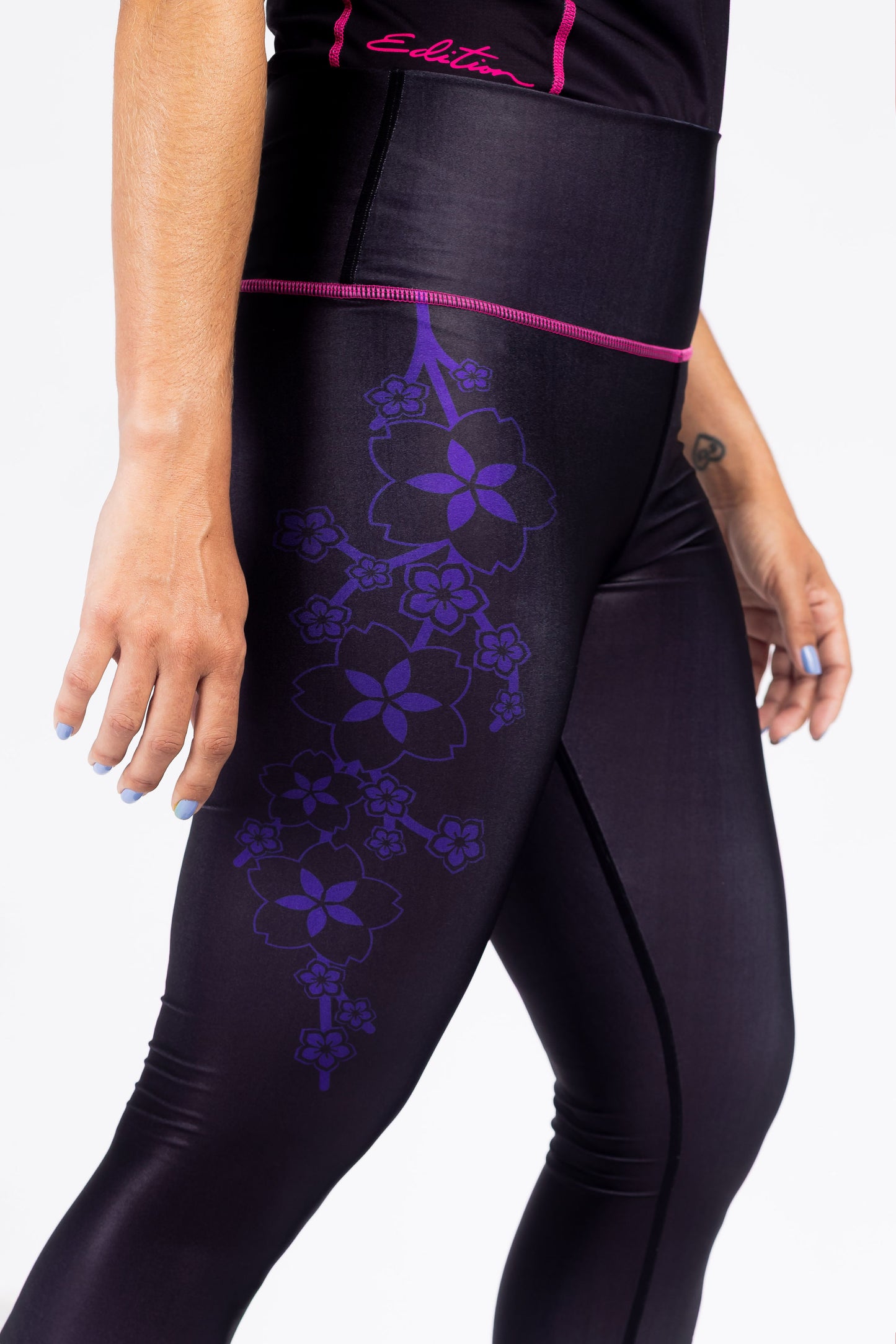 Calça de Compressão Feminina Sakura - Preta